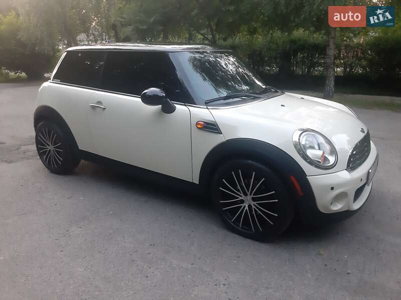 MINI Cooper 2013