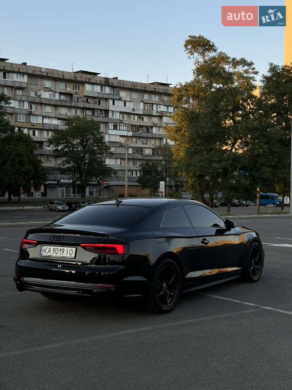 Audi-0