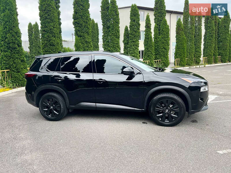 Nissan-15