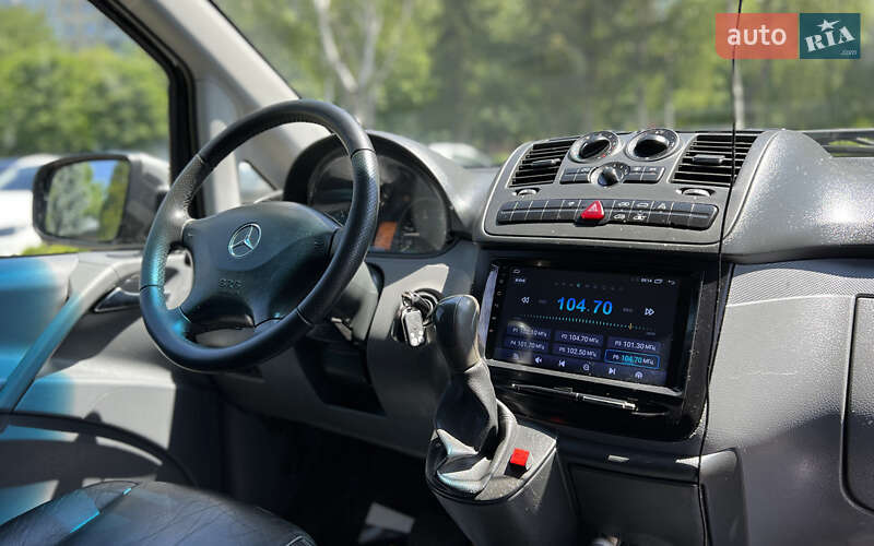 Mercedes-Benz Vito 2010