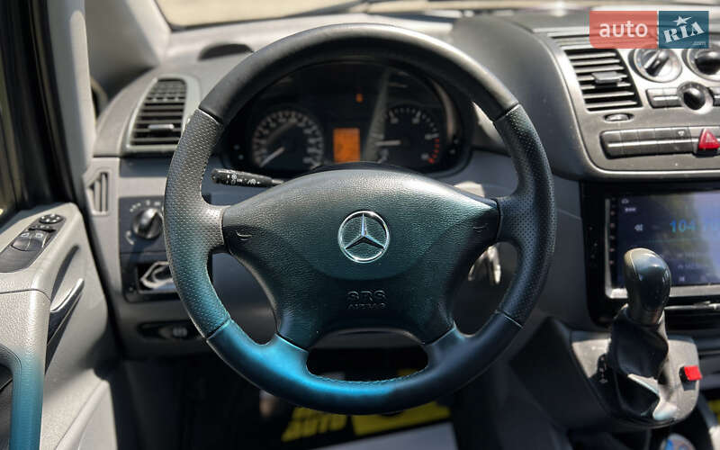 Mercedes-Benz Vito 2010