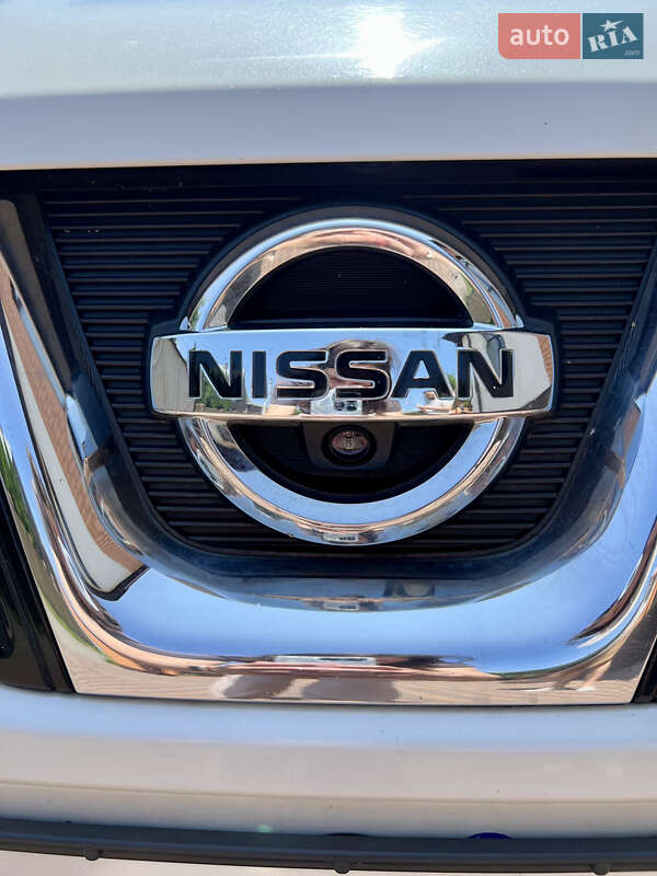 Nissan-23