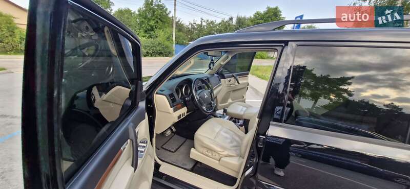 Mitsubishi Pajero Wagon 2008