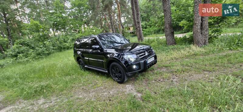 Mitsubishi Pajero Wagon 2008