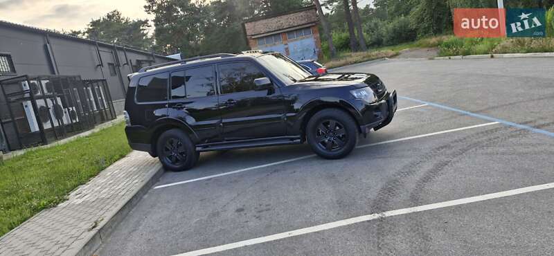 Mitsubishi Pajero Wagon 2008