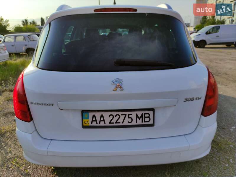 Peugeot-13