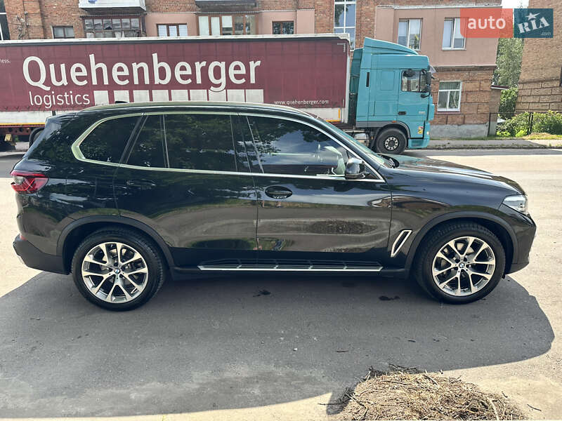 BMW X5 2019