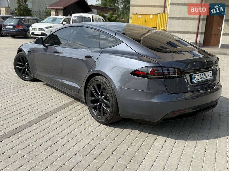 Tesla-1