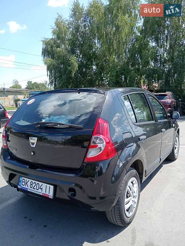 Dacia Sandero 2012