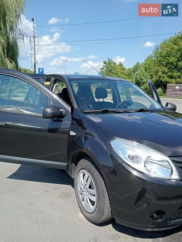 Dacia Sandero 2012