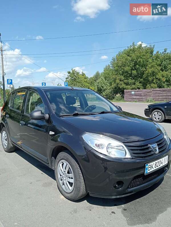 Dacia Sandero 2012