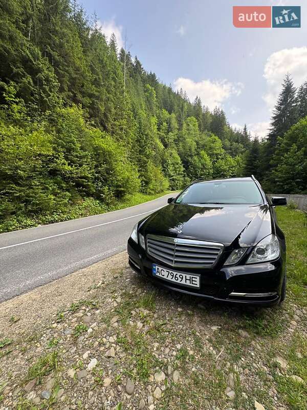 Mercedes-Benz-6