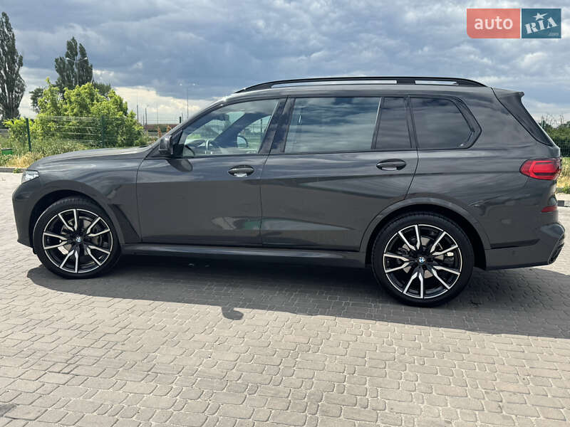 BMW X7 2021