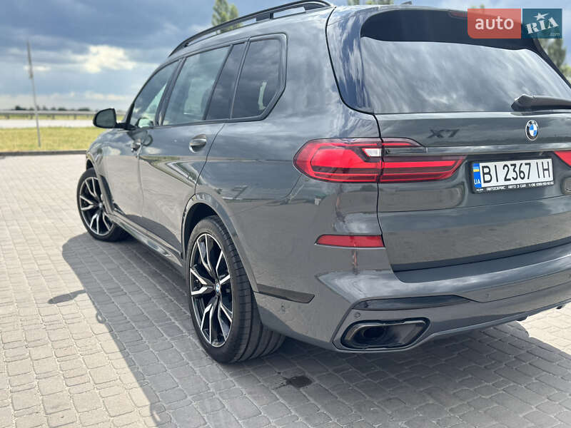 BMW X7 2021