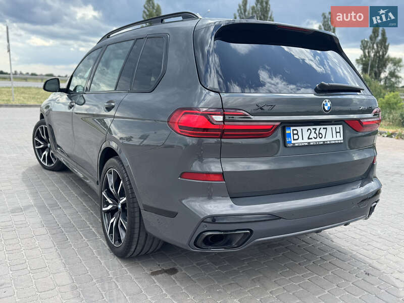 BMW X7 2021
