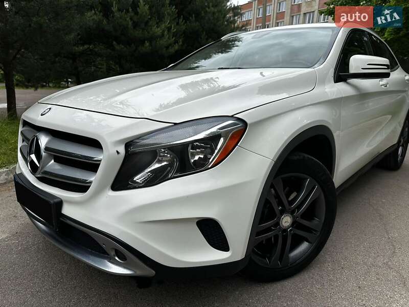 Mercedes-Benz GLA-Class 2015