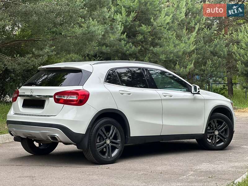 Mercedes-Benz GLA-Class 2015
