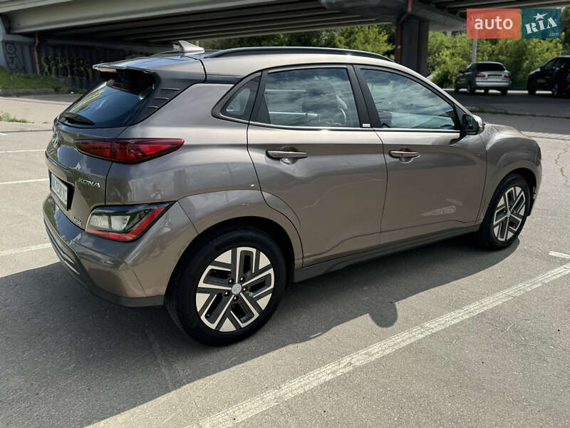 Hyundai-12