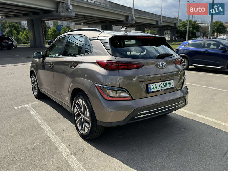 Hyundai-38