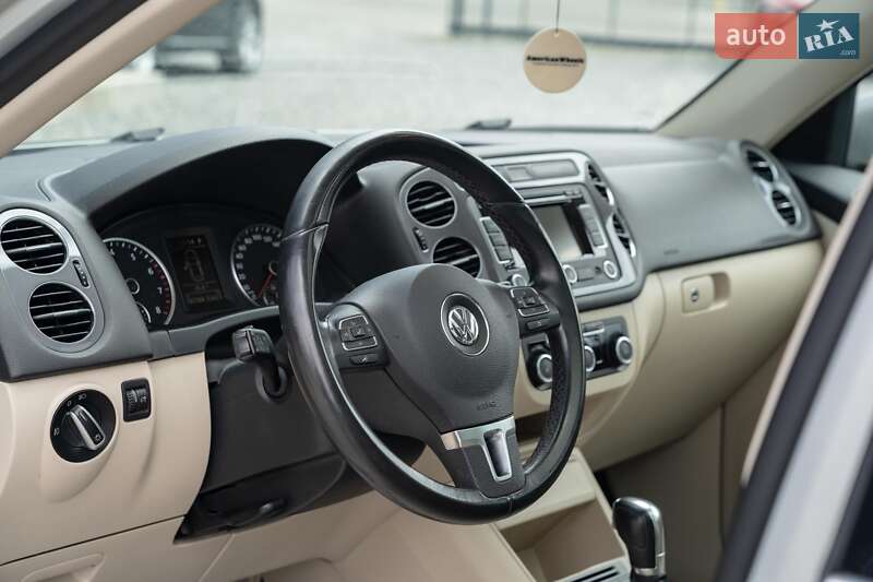 Volkswagen Tiguan 2011