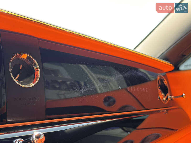 Rolls-Royce Spectre 2024