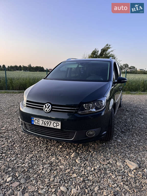 Volkswagen Touran 2011