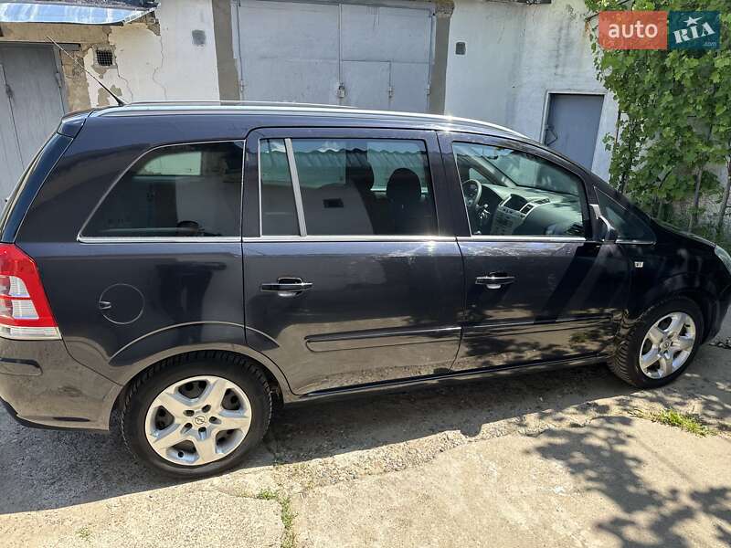 Opel Zafira 2008