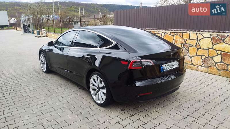 Tesla-8