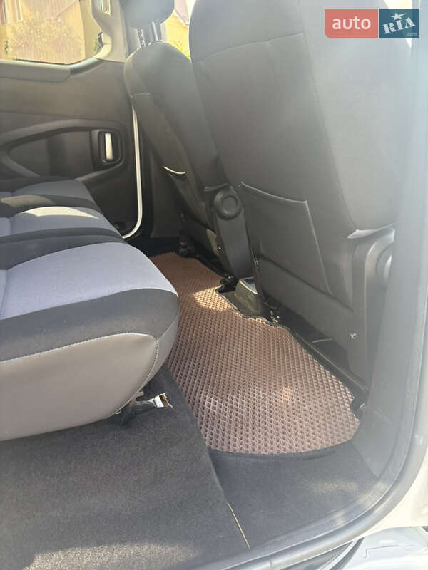 Peugeot Partner 2013