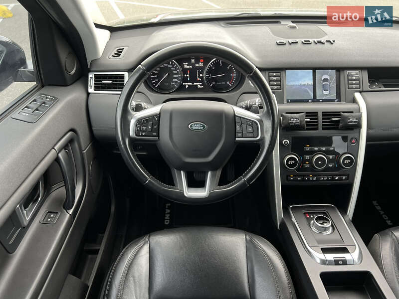 Land Rover-29