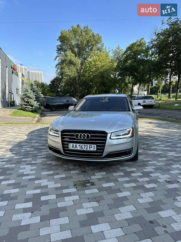 Audi-8