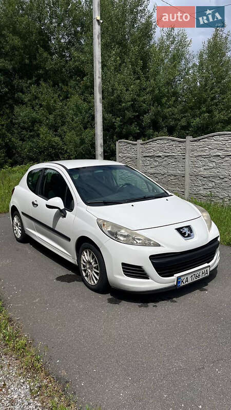 Peugeot-4