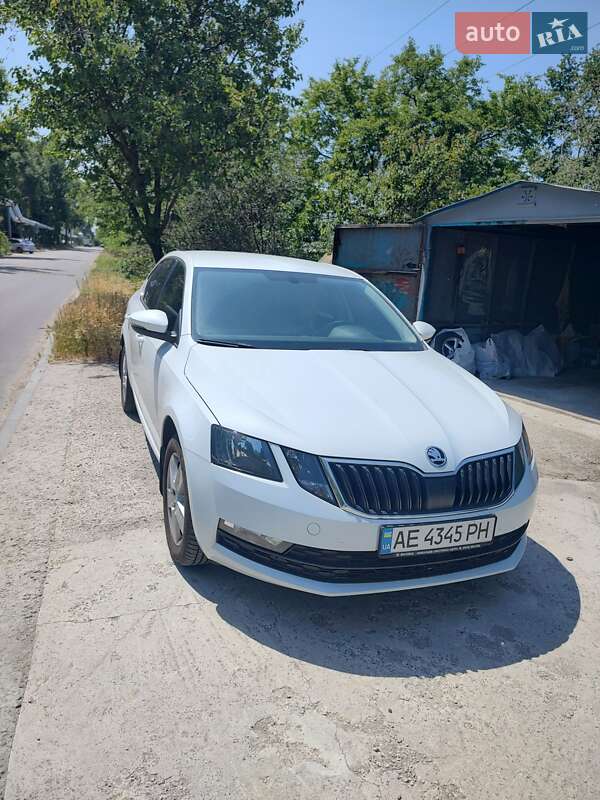 Skoda-0