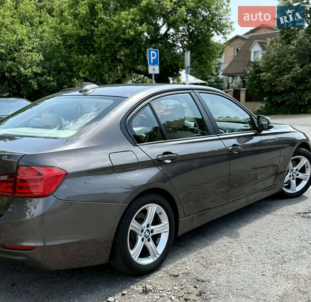 BMW-32