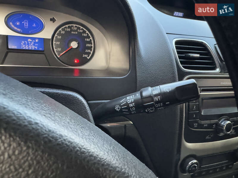 Geely Emgrand EC7-RV 2012