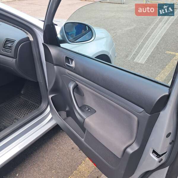 Volkswagen Golf 2008