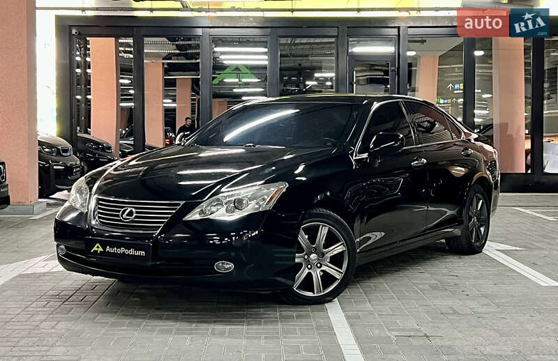 Lexus-10