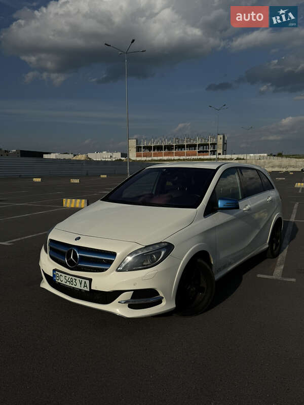 Mercedes-Benz B-Class 2015