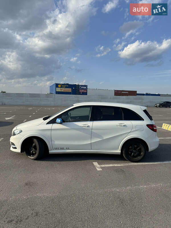 Mercedes-Benz B-Class 2015