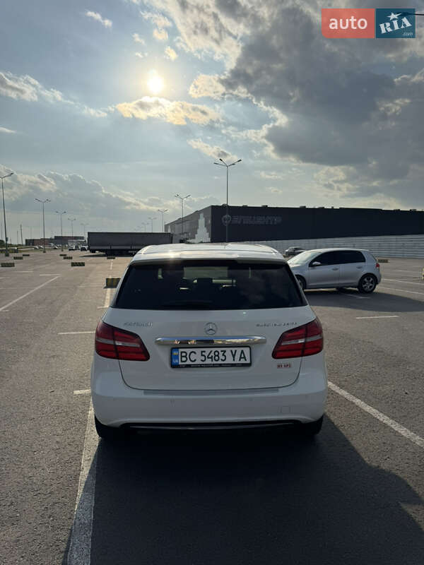 Mercedes-Benz B-Class 2015