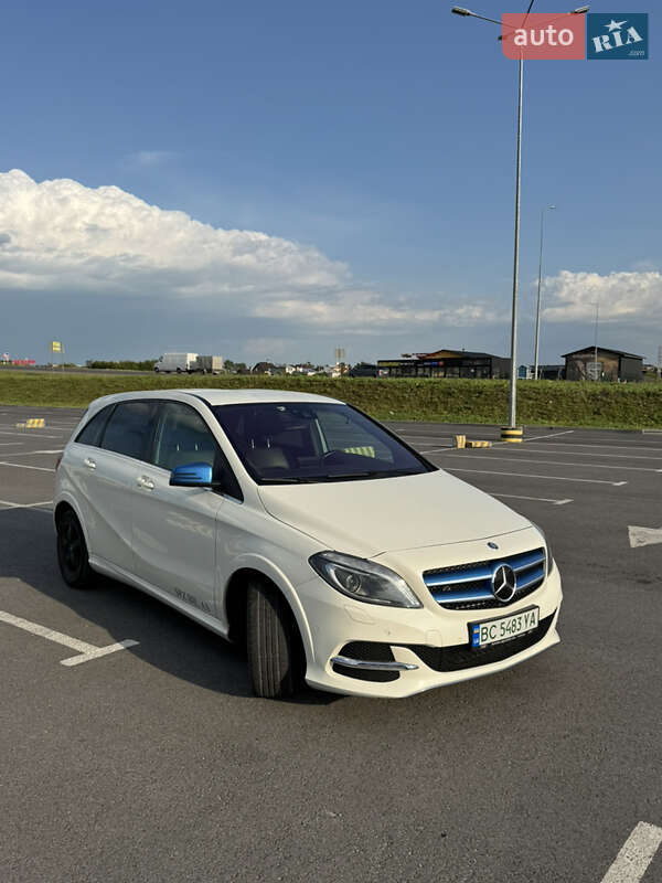 Mercedes-Benz B-Class 2015