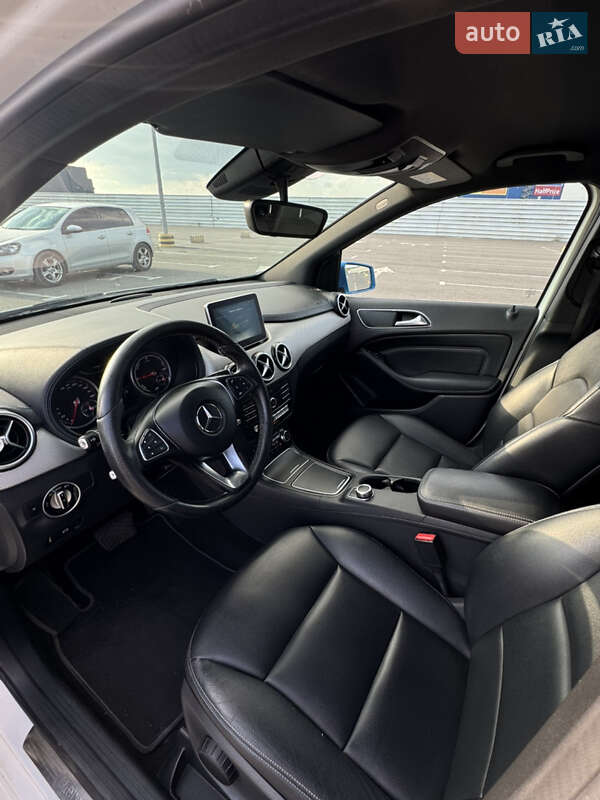 Mercedes-Benz B-Class 2015