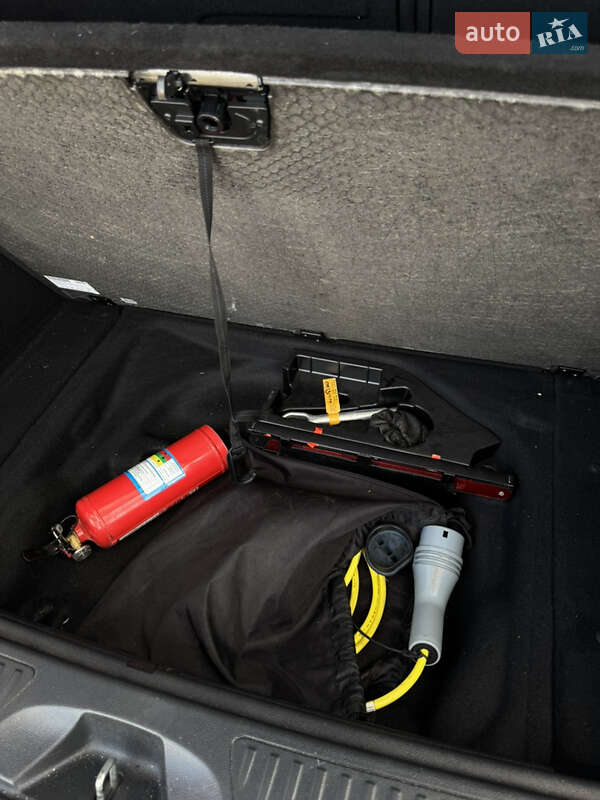 Mercedes-Benz B-Class 2015