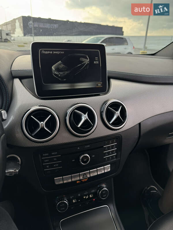 Mercedes-Benz B-Class 2015