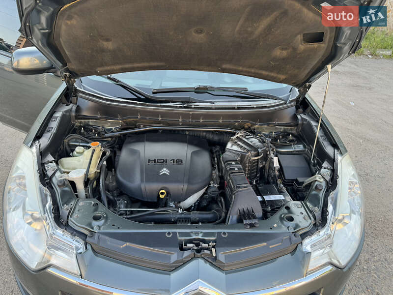 Citroen C-Crosser 2008