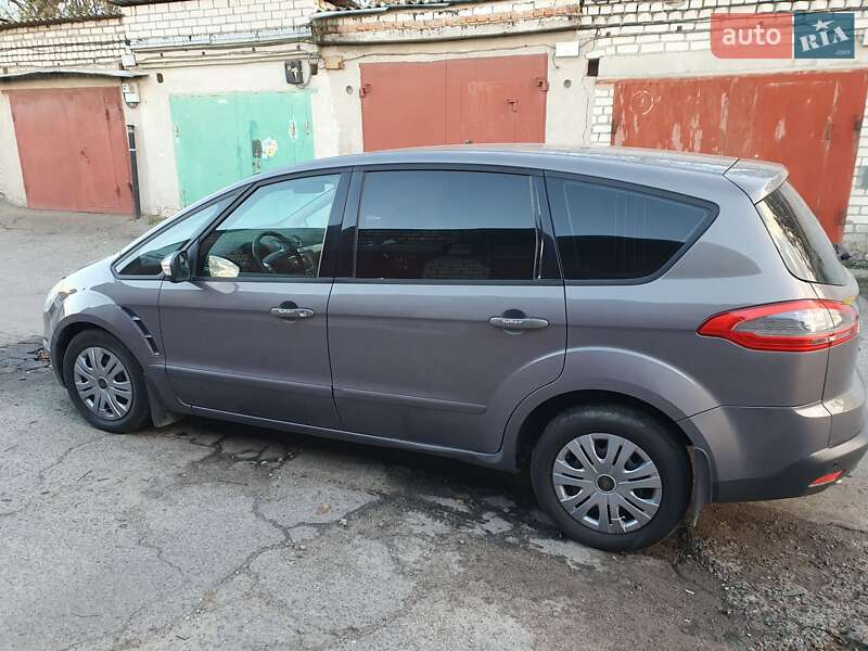 Ford-15