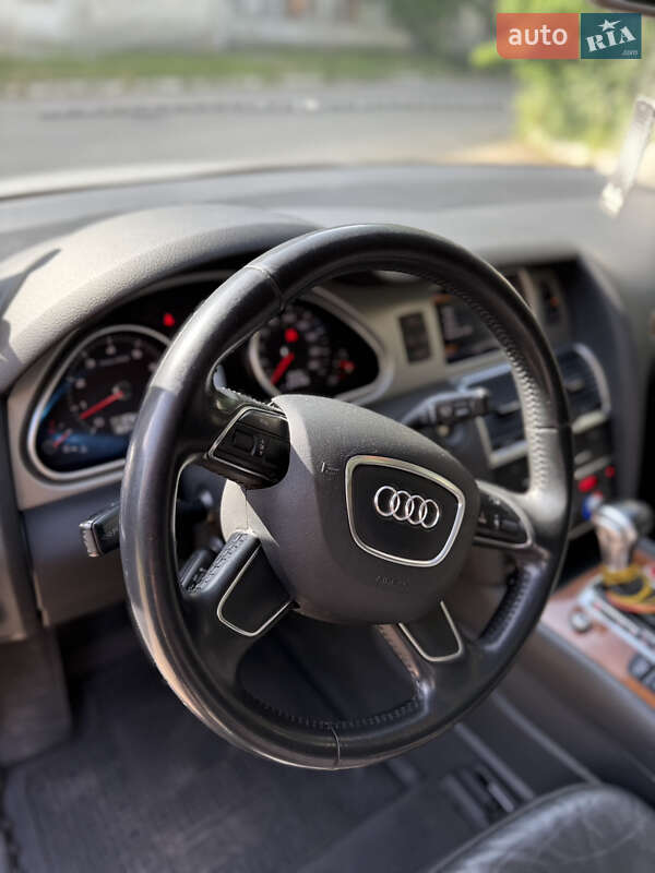 Audi-5