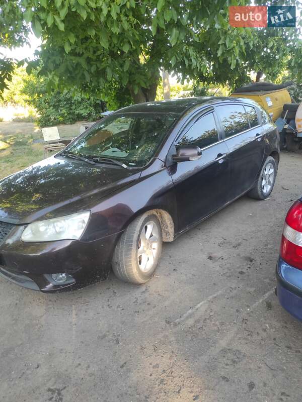 Geely Emgrand 7 (EC7) 2013