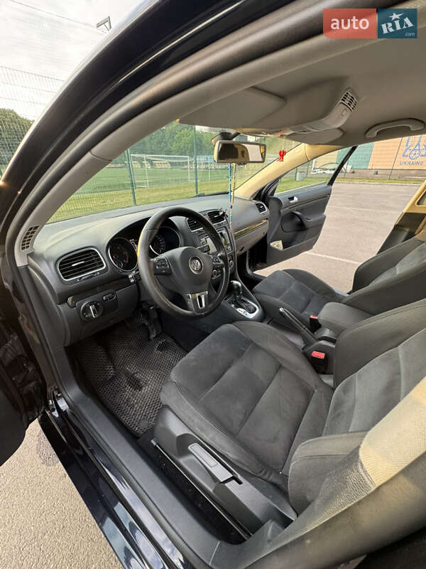 Volkswagen Golf 2011