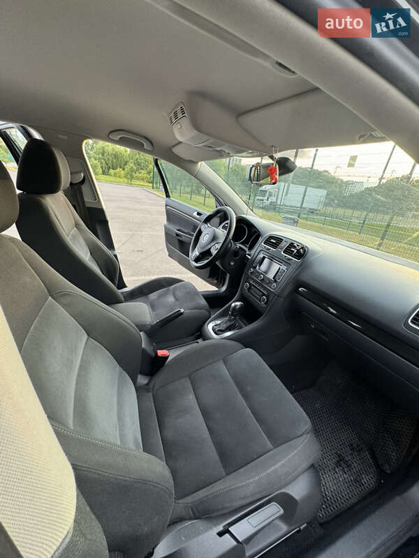 Volkswagen Golf 2011